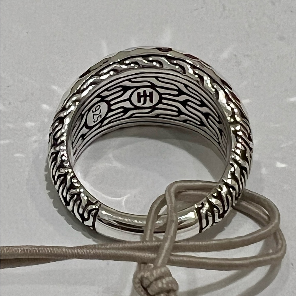 JH Sterling Silver Classic Chain Hammered & Dome Ring Size 7 (2 Rings) - Picture 9 of 9